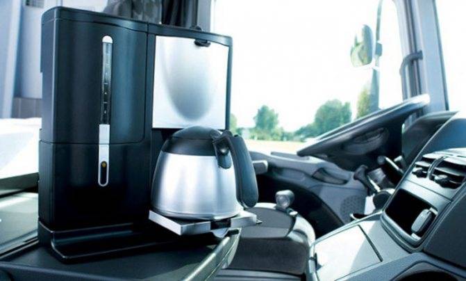Как выбрать автомобильную кофеварку от прикуривателя и сколько она стоят