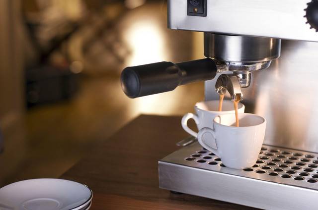 Кофеварка или кофемашина: что лучше выбрать для дома