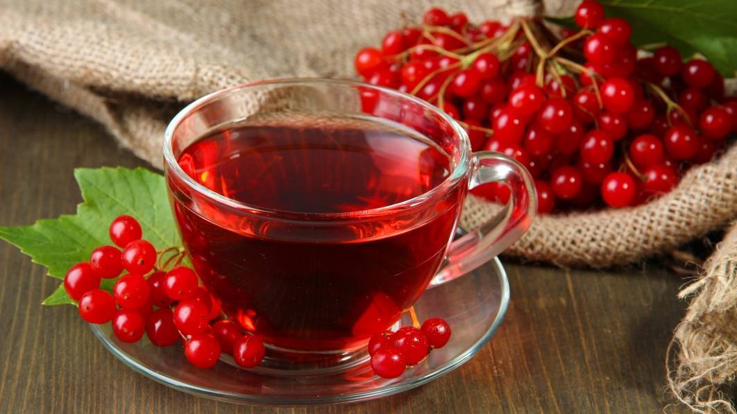Чай из черноплодной рябины (аронии): полезные свойства, противопоказания. рецепт чая из ягод и листьев