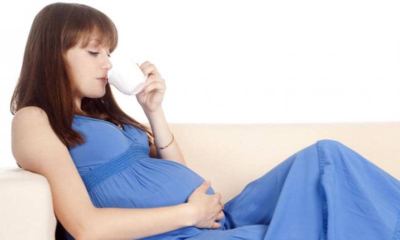 Кофе без кофеина при беременности: можно или нет, вред и польза