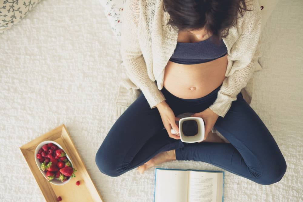 Растворимый кофе при беременности и лактации: можно ли пить, возможные польза и вред