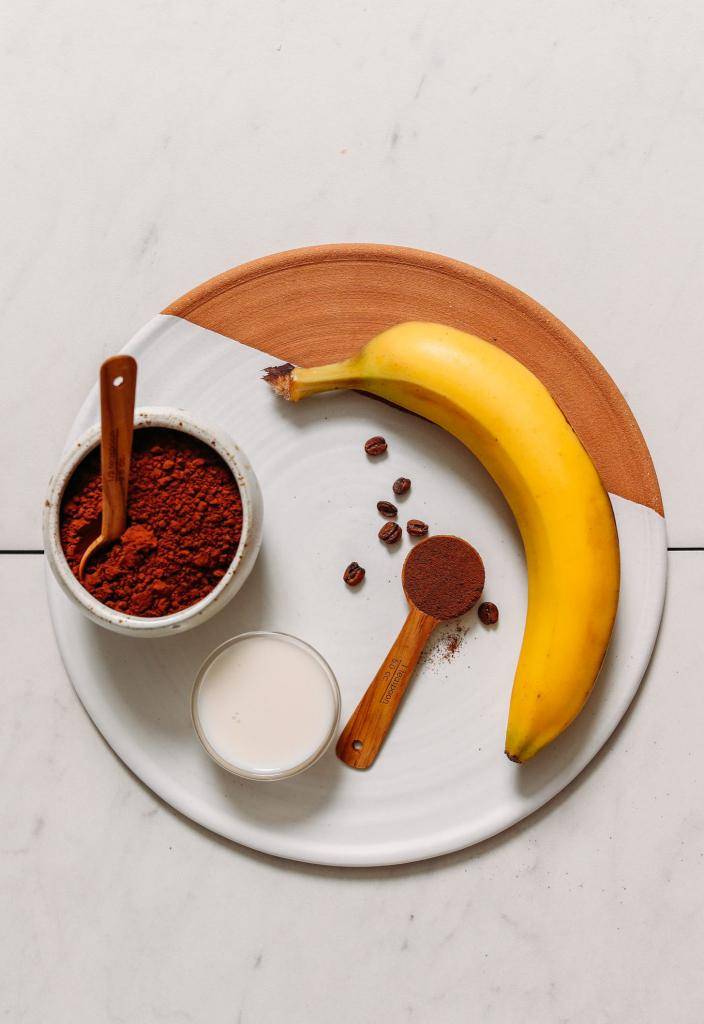 Кофе с бананом – история напитка, выбор ингредиентов, рецепты