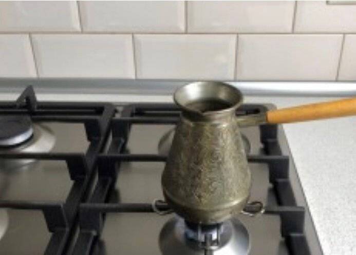 Как правильно варить кофе в турке дома: правила и пошаговые рецепты