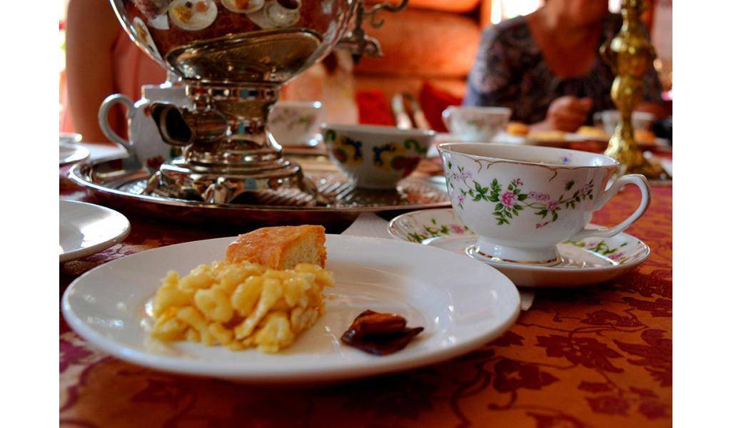 Татарский чай: почему называется чабан-чай, как заваривать и пить траву? традиции чаепития у татар, рецепт с молоком, полезные и лечебные свойства, противопоказания