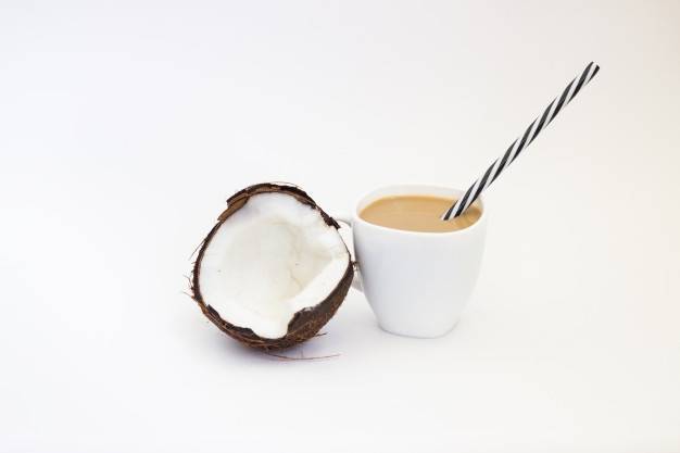 Кофе с кокосовым молоком: рецепт, калорийность, польза