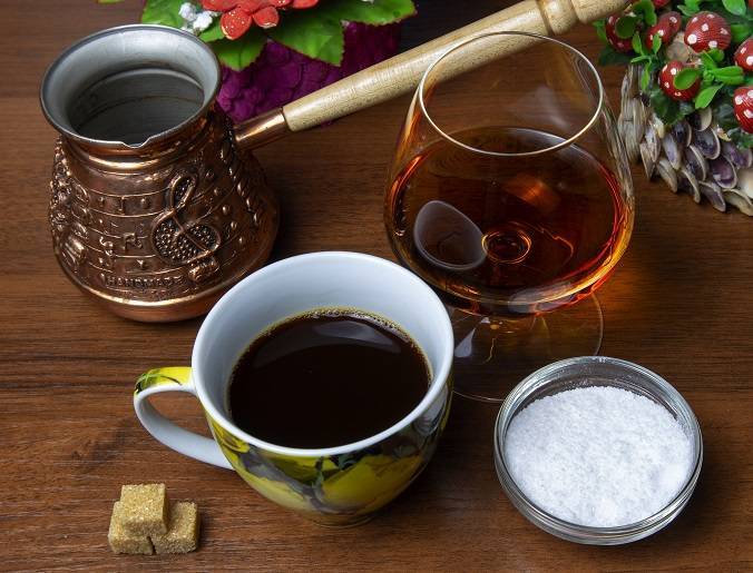 Как пить кофе с коньяком: правильные пропорции, а также рецепт приготовления на видео | suhoy.guru