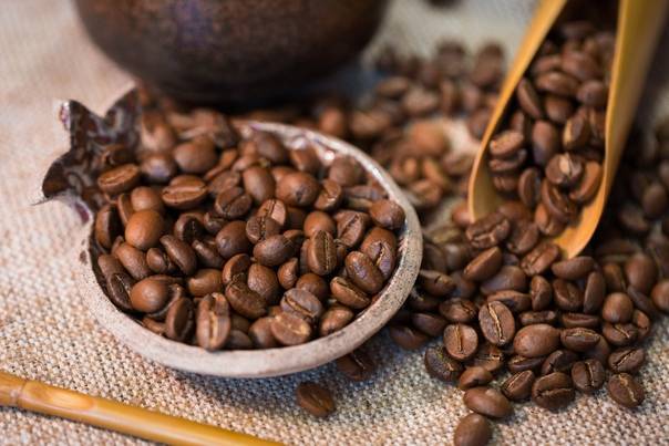 Какой кофе в зернах самый лучший для кофемашины: рейтинг, без кислинки, для капучино, эспрессо, отзывы
