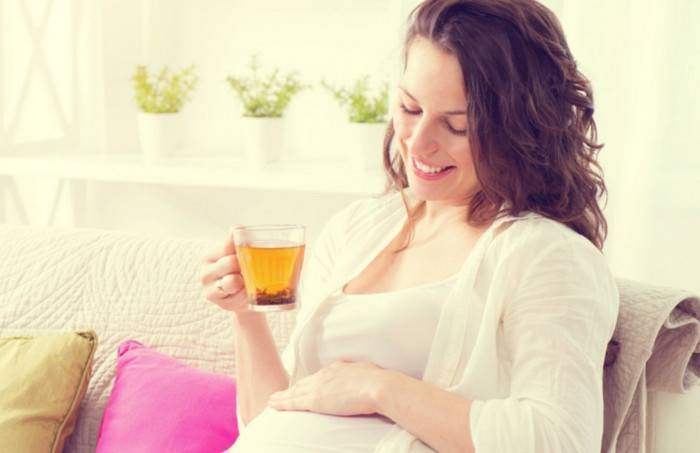Зеленый чай при беременности: польза, вред, как заваривать и употреблять