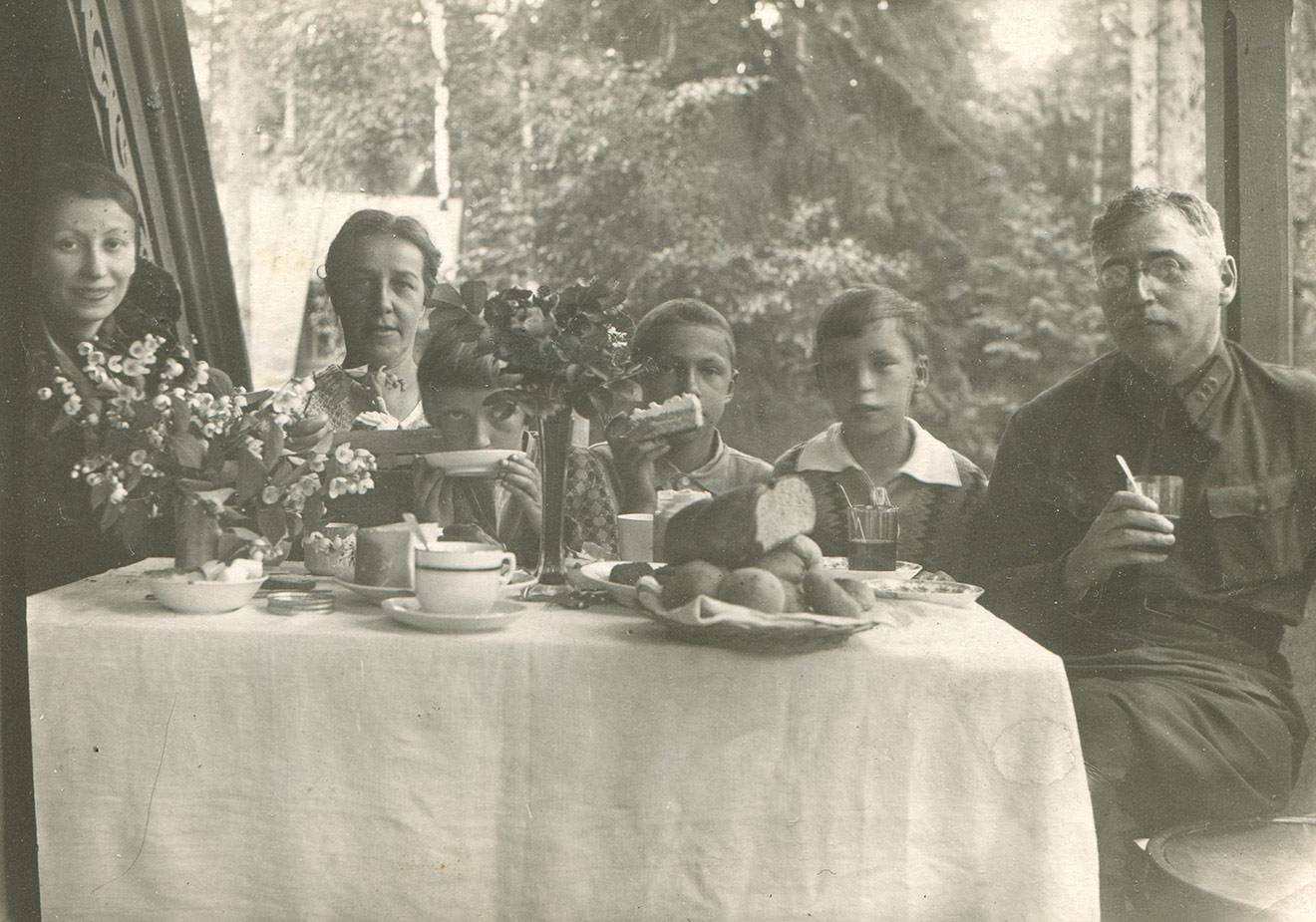 Золотой чай (Голден)