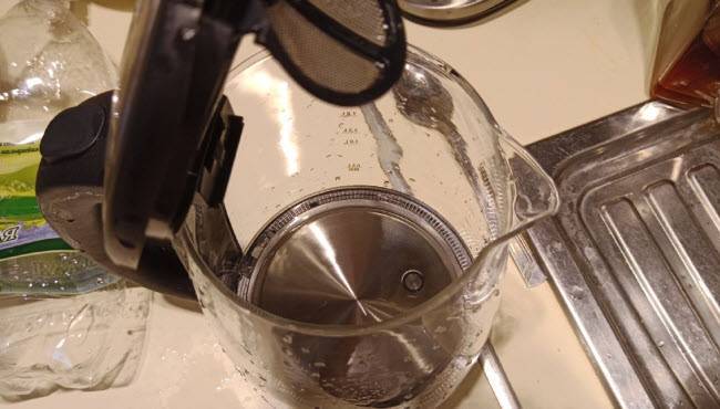 Как самостоятельно очистить кофемашину от накипи