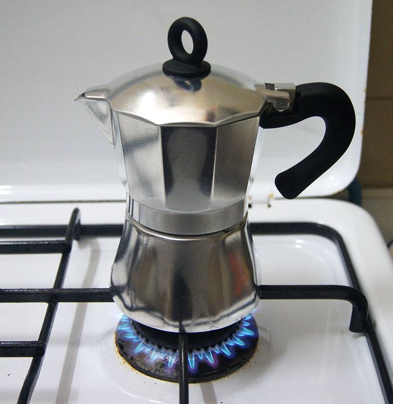 Как пользоваться кофеваркой: как приготовить кофе в капельной кофеварке