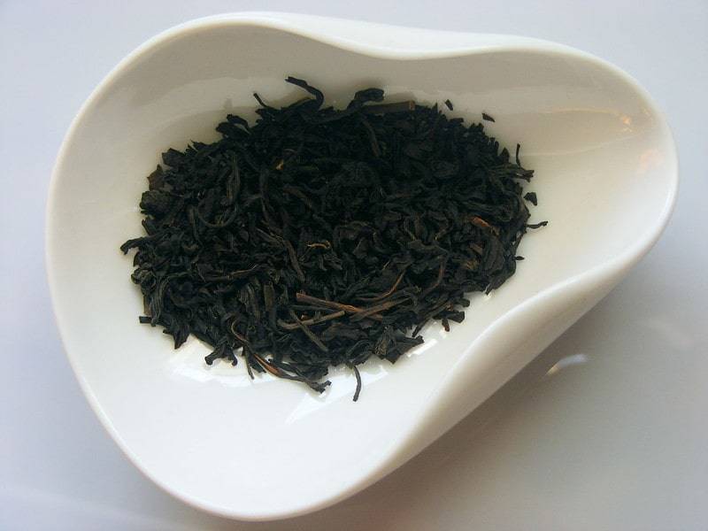Лапсанг сушонг – полезные свойства, вкус и как заваривать копченый чай