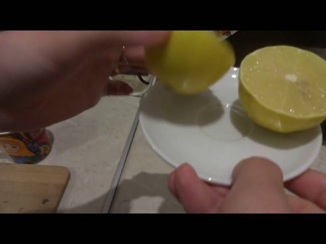 Как выжать сок из лимона без соковыжималки