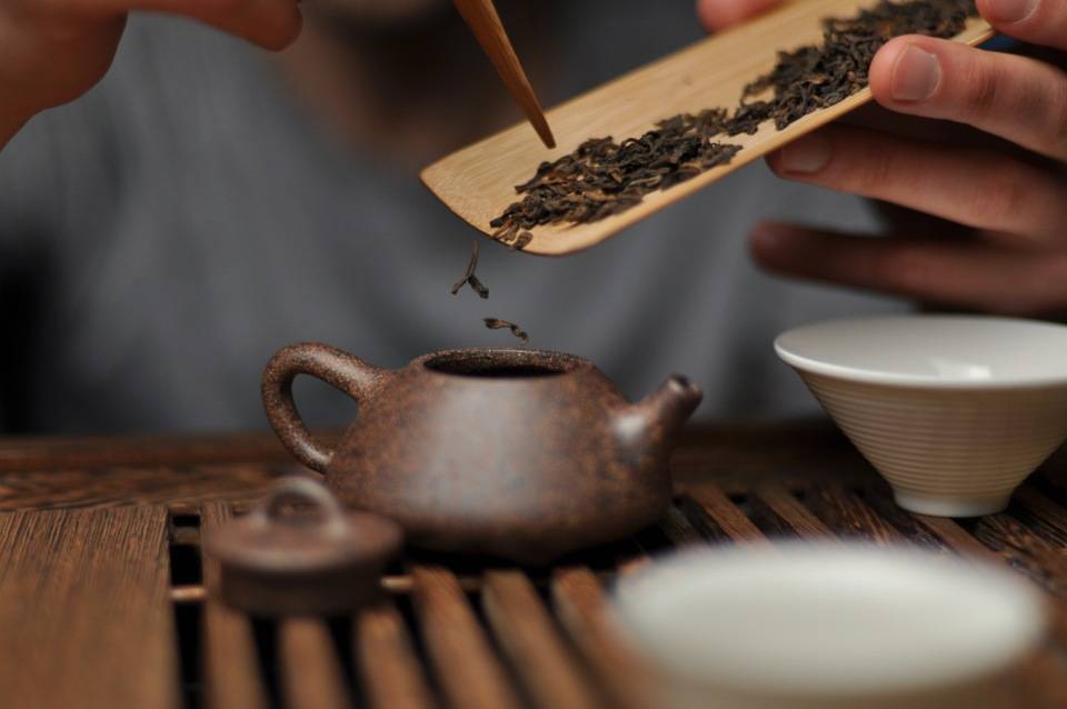 История появления чая от первых плантаций до современных производств (+9 интересных фактов)