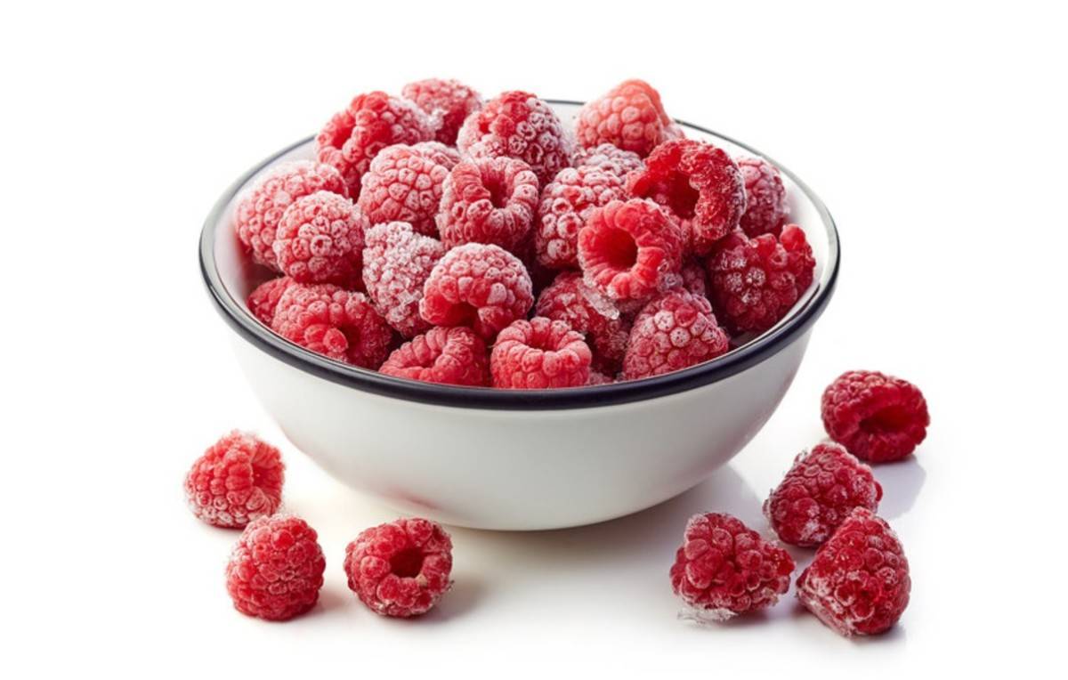 4 лучших рецепта чая с малиной, которые помогут при высокой температуре