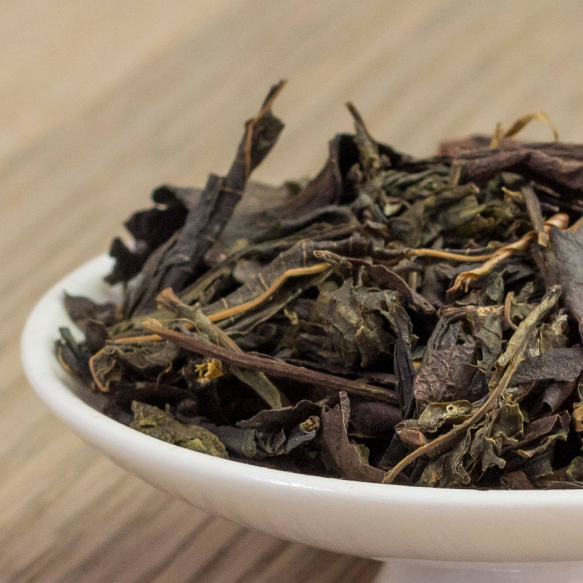 Бадан-чай: польза и вред при употреблении, противопоказания, рецепты и правила заваривания