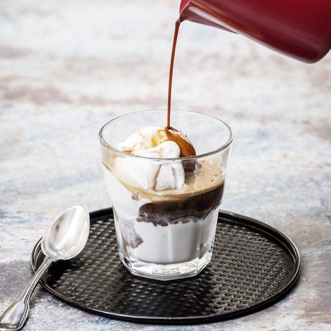 Кофе с мороженым: как называется, рецепты, калорийность, цены, отзывы