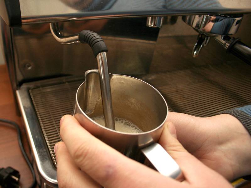 Как приготовить капучино в кофемашине: рецепт напитка + видео