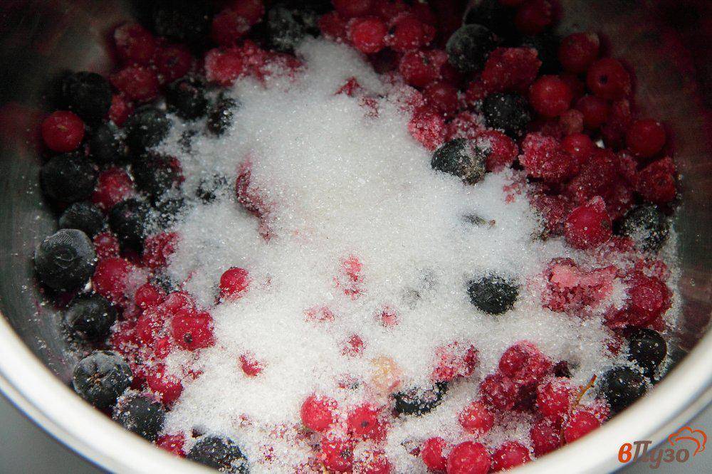 Морс из замороженных ягод клубники и красной смородины рецепт с фото пошагово и видео - 1000.menu