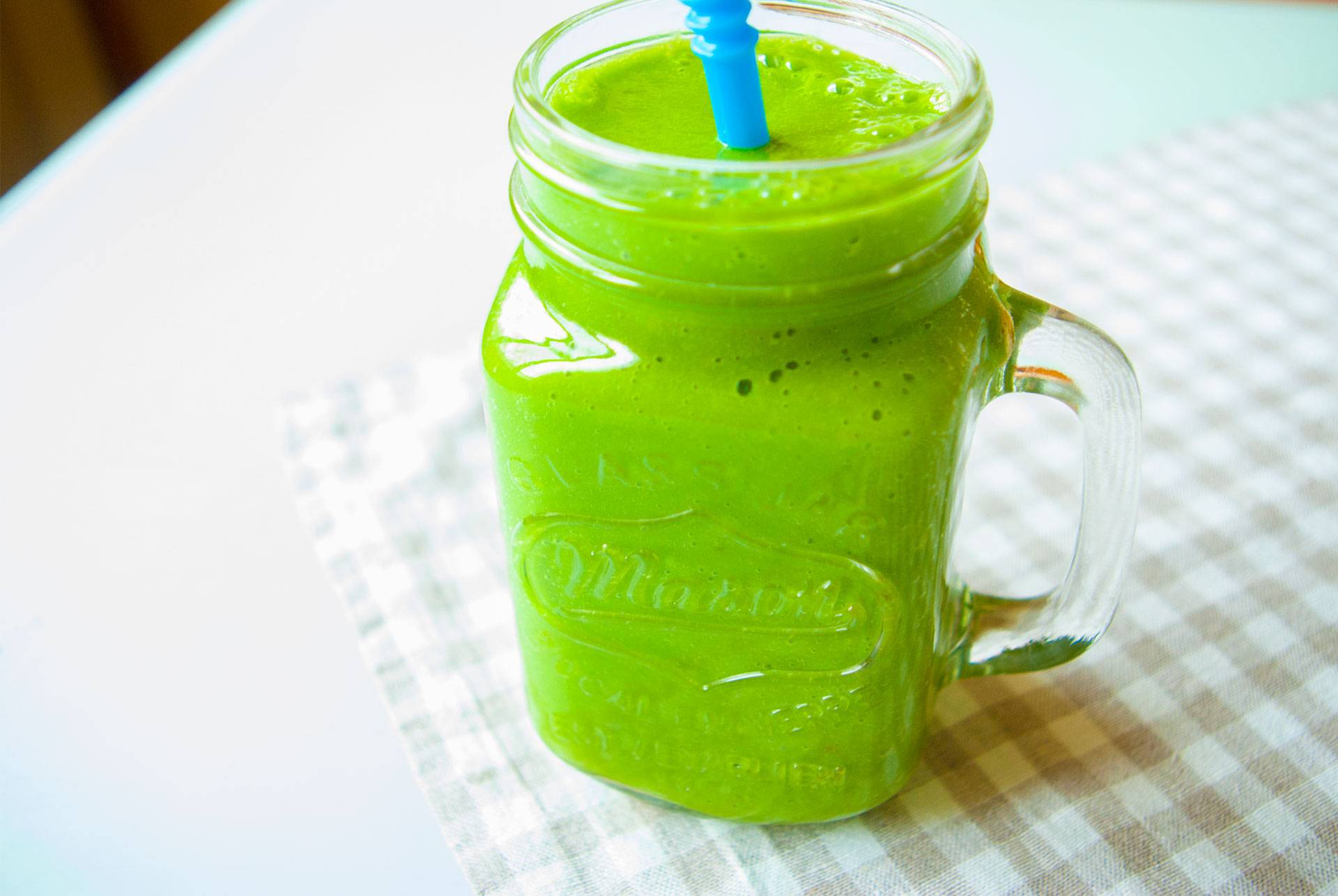 Как приготовить зеленый смузи со шпинатом