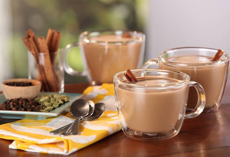 Как приготовить дома чай латте с пряностями