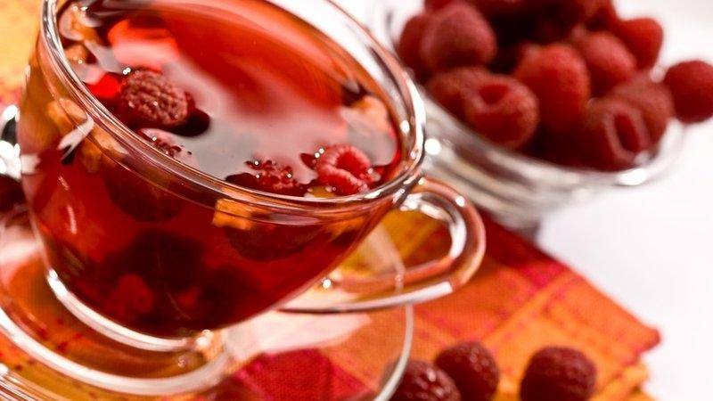 Чай с малиной: польза и вред, рецепт :: syl.ru