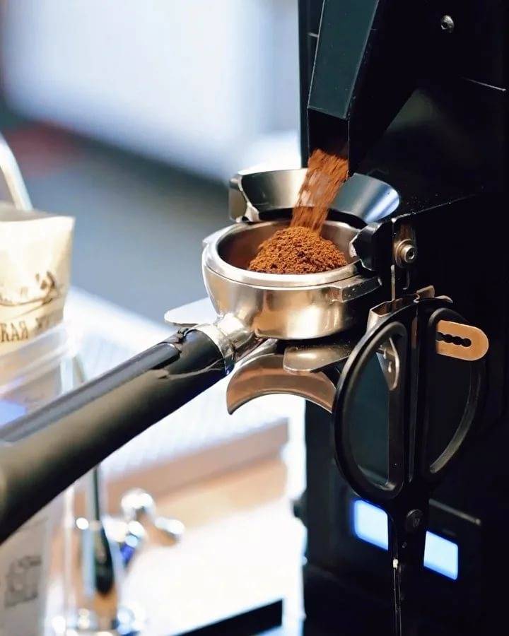 Гейзерная кофеварка и секреты её использования для приготовления кофе