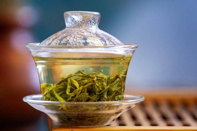Плиточный чай: польза и вред, как заваривать