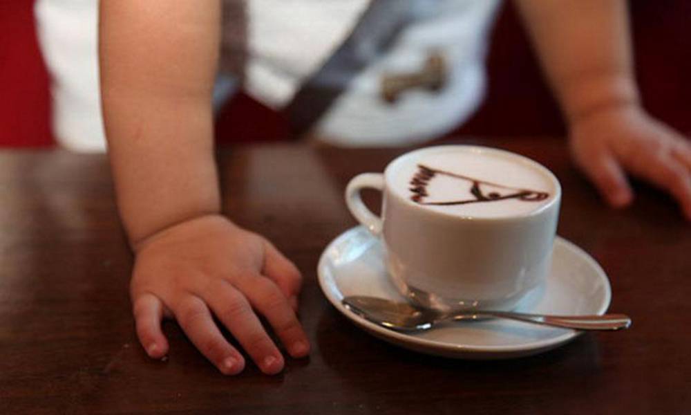 Со скольки лет можно пить кофе, можно ли его детям
