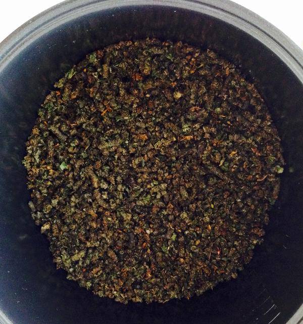 Ферментированный чай из листьев вишни: польза и вред