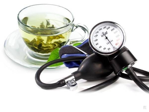 Влияние зеленого чая на артериальное давление при гипертонии: повышает или понижает он показатели?