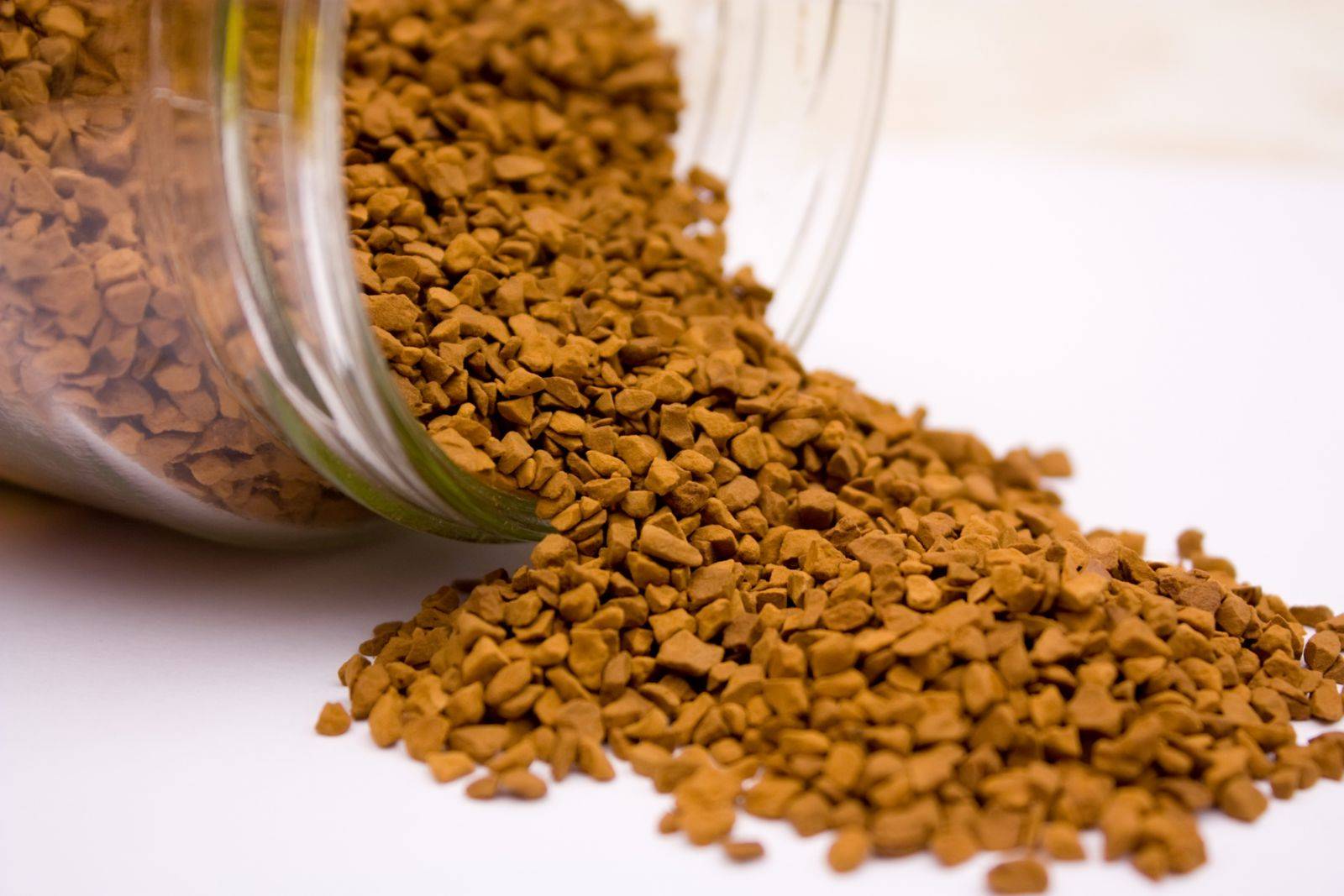 Чем отличается сублимированный кофе от гранулированного