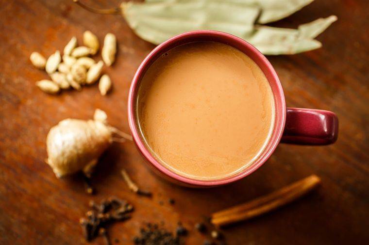 7 необычных рецептов чая с молоком, о которых вы не подозревали (+польза и вред напитка)