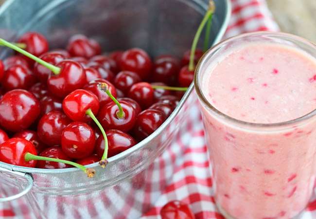 Рецепты смузи с ягодами вишни – полезное и вкусное лакомство