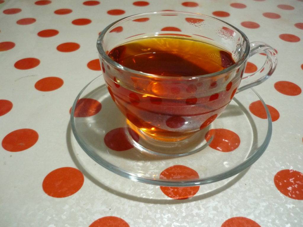Луковый чай: полезные свойства, противопоказания и правила заваривания