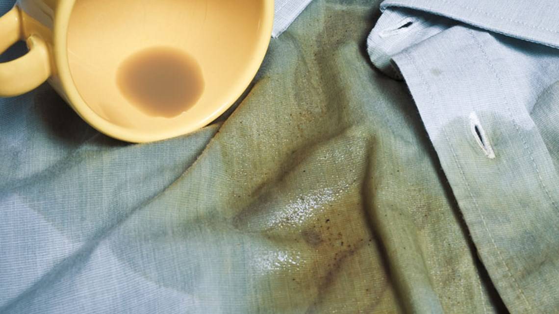 Чем вывести пятна от кофе: способы удаления загрязнений с одежды