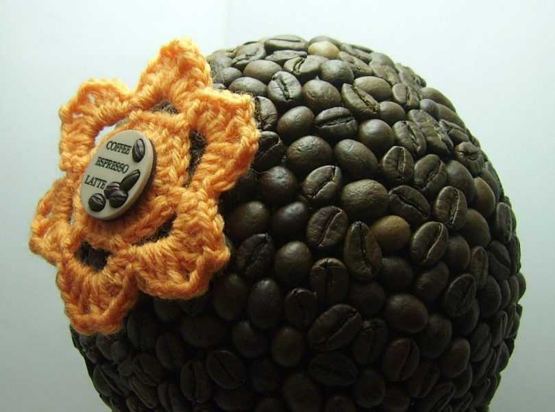 Топиарий из кофейных зерен