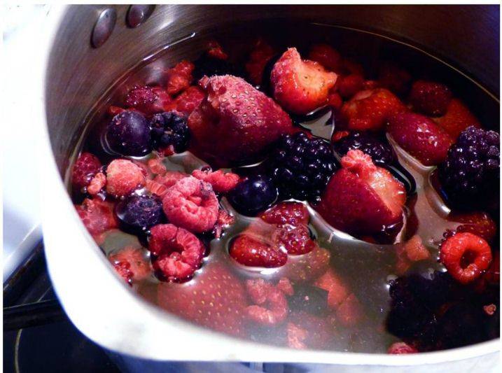 Как приготовить морс с облепихой: рецепты со свежими или замороженными ягодами