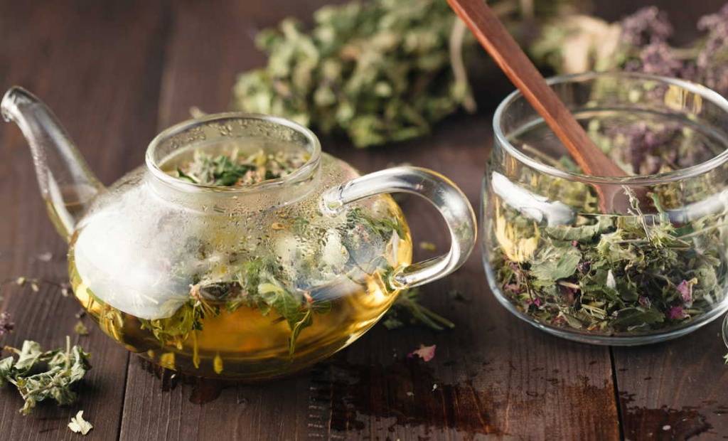 Успокаивающий чай из трав в аптеке (состав и полезные свойства)