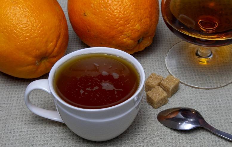 6 популярных рецептов чая с коньяком (+польза и вред напитка)