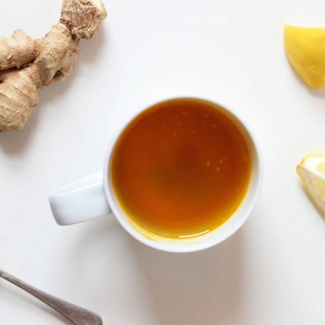 Имбирь, корица, мед, лимон: чай для похудения готов