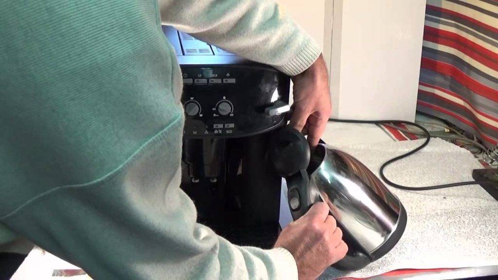 Как и чем почистить кофеварку от накипи — лучшие способы