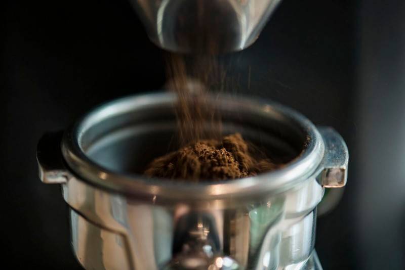 Рецепты антицеллюлитных обертываний и скрабов с кофе