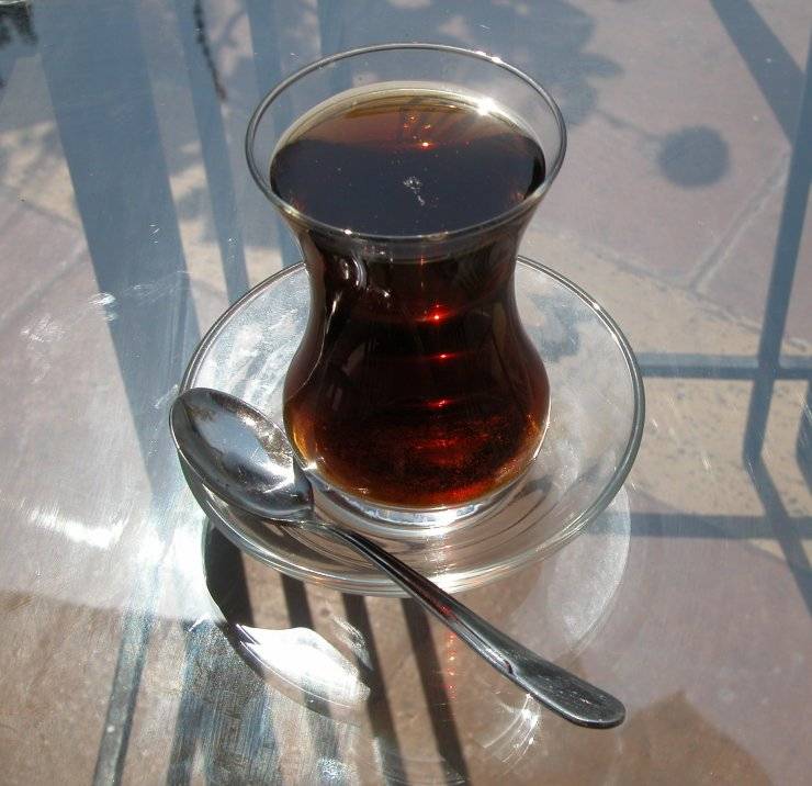 13 приборов, из которых пьют чай во всем мире: чабань, армуд, чахэ и многое другое  | playboy