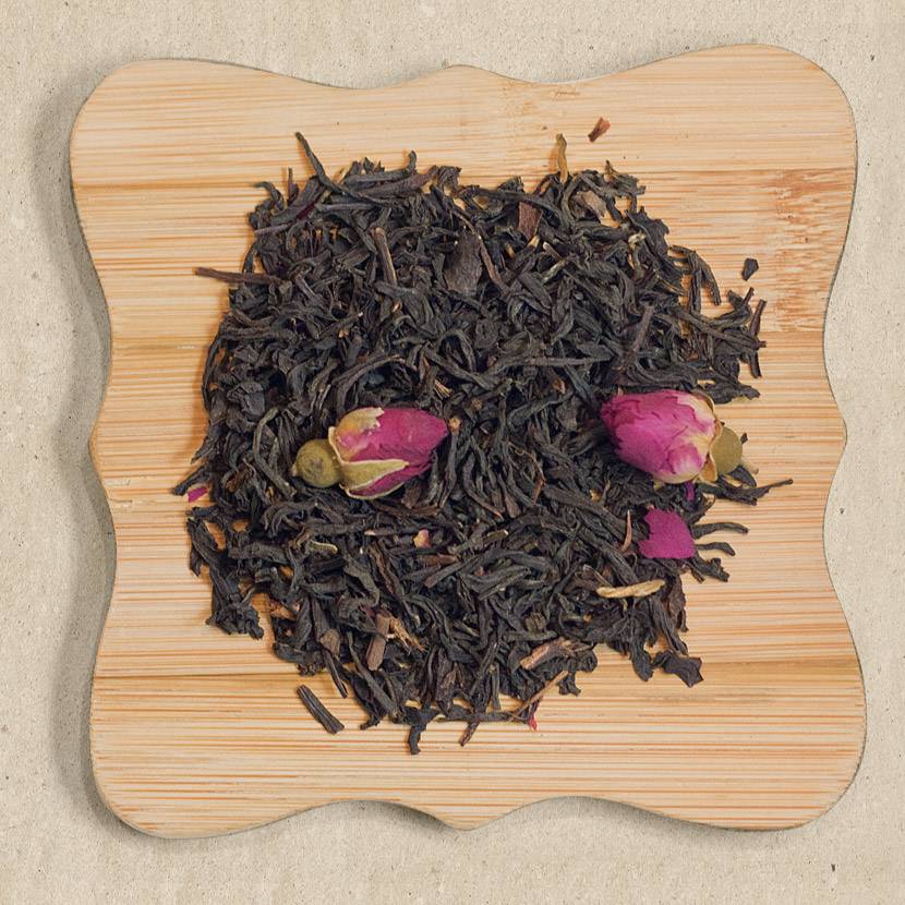 Китайский чай Мэй Гуй Хун Ча с цветочной добавкой из бутонов роз