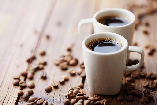 Где кофеина содержится больше в чае или кофе?