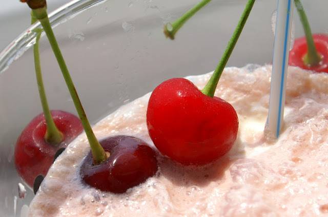 6 компотов из вишни с насыщенным вкусом и ароматом