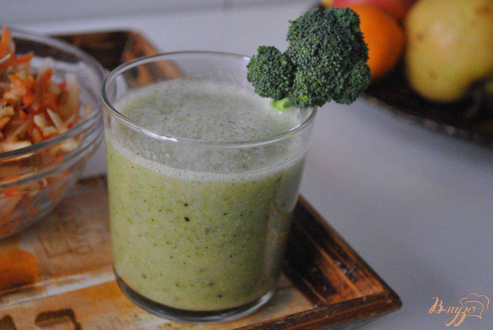 Рецепты смузи из брокколи – одного из самых низкокалорийных напитков
