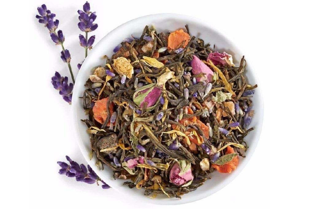 Лавандовый чай — полезные свойства и рецепты