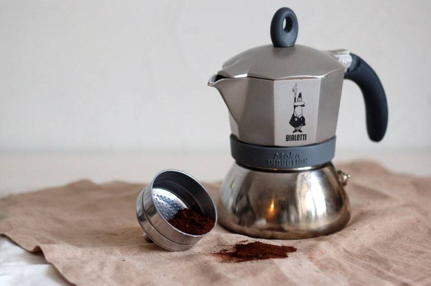 Как заваривать кофе в кофейнике и какие виды бывают
